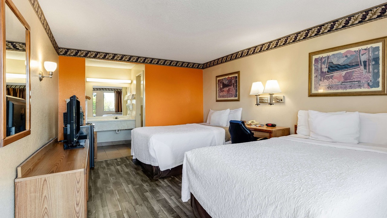 Photo of Bedroom in Madera
