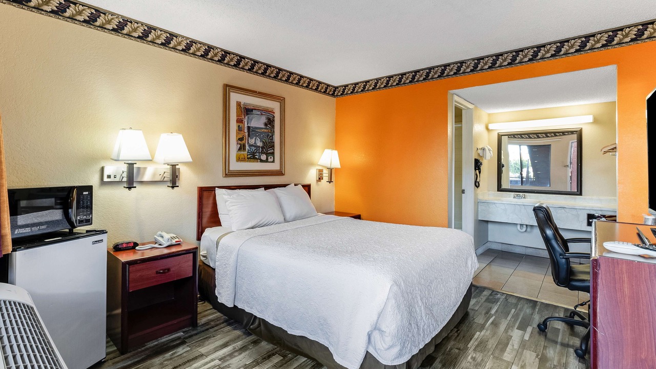 Photo of Bedroom in Madera
