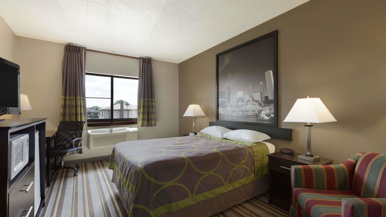 Photo of Bedroom in Bridgeview