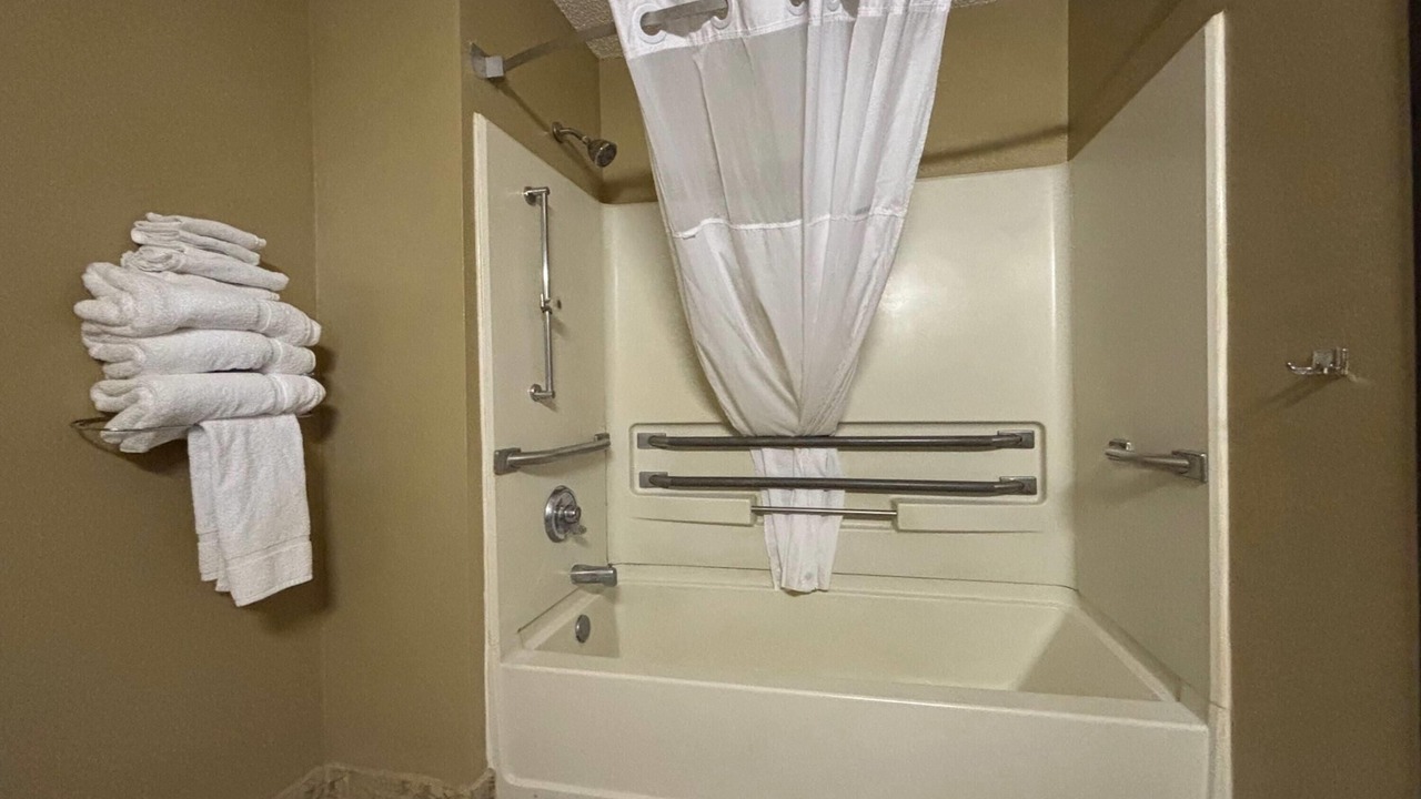 Photo of Bathroom in Pontiac