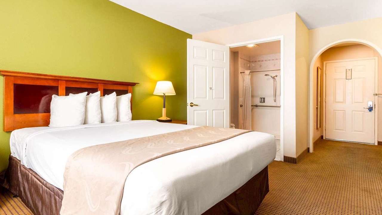 Photo of Bedroom in North Auburn