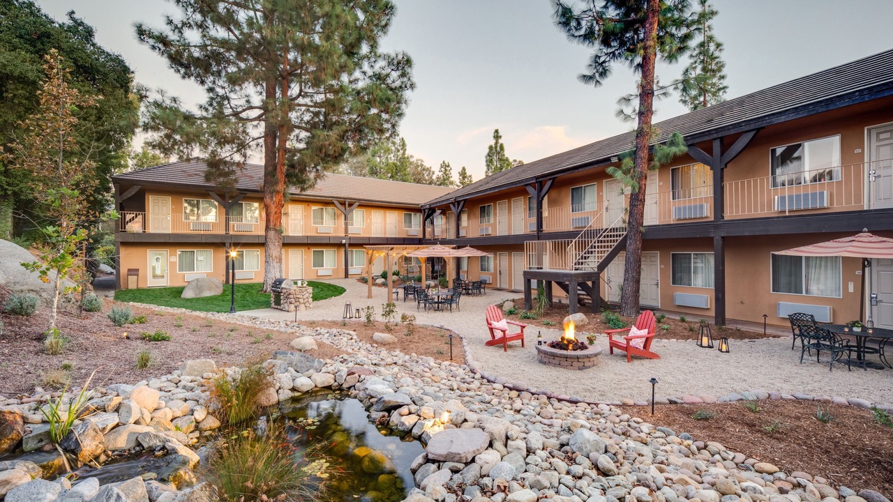Photo of Patio Balcony in Alpine