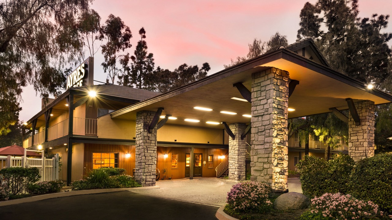 Photo of Buildings in Alpine