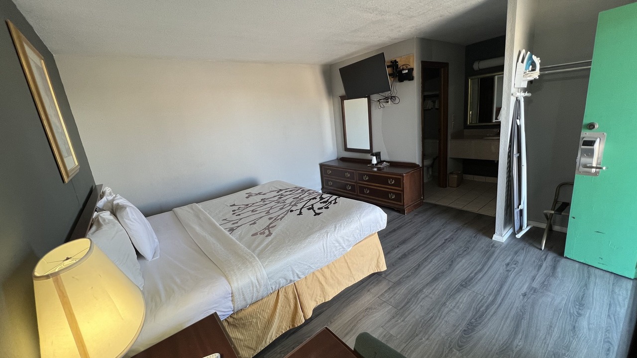 Photo of Bedroom in Greensburg