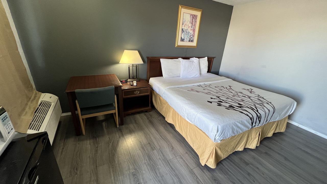 Photo of Bedroom in Greensburg