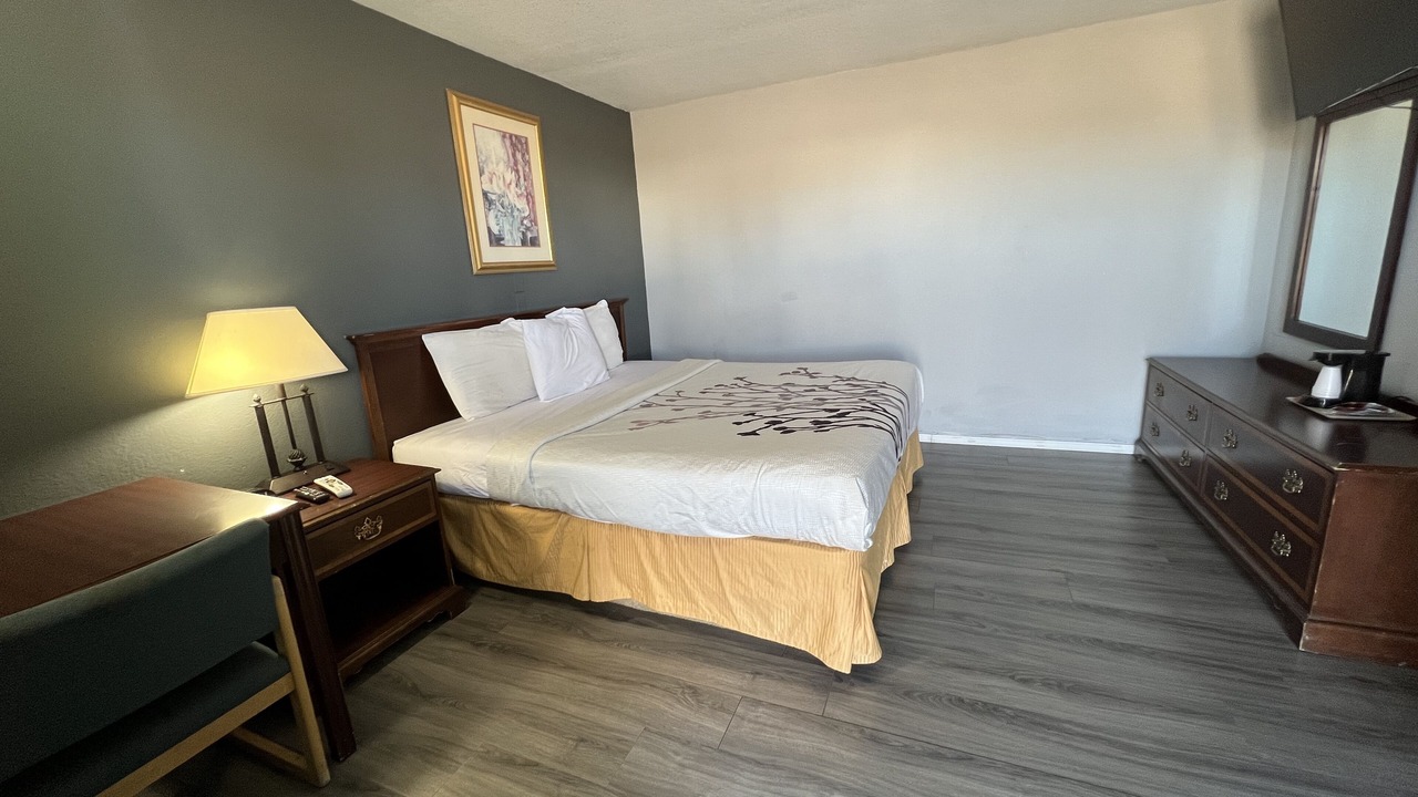 Photo of Bedroom in Greensburg