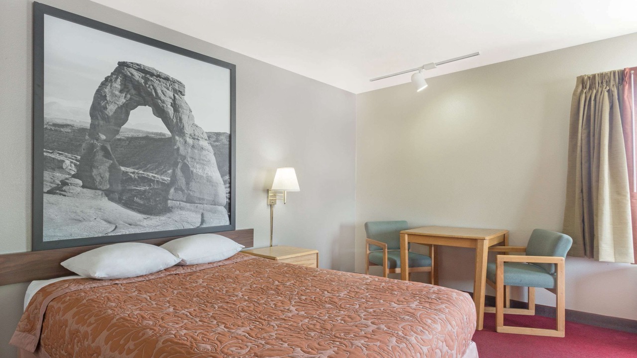 Photo of Bedroom in Green River