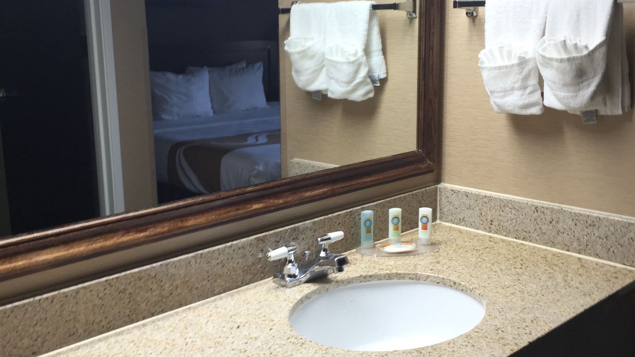 Photo of Bathroom in Elgin