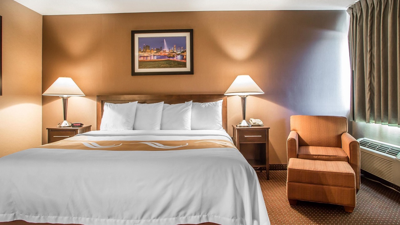 Photo of Bedroom in Elgin