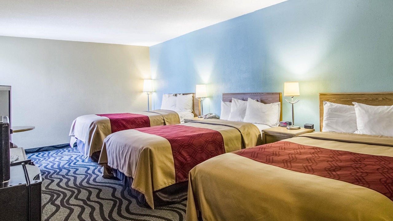 Photo of Others in Darien