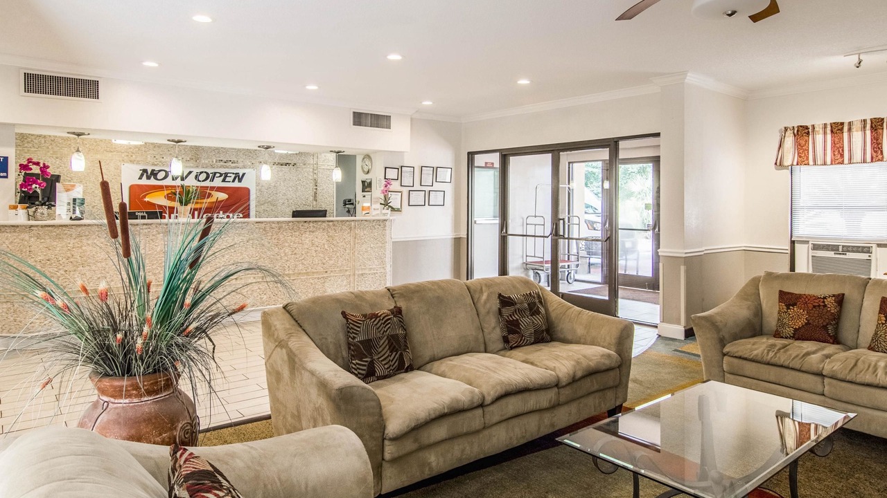 Photo of Others in Darien