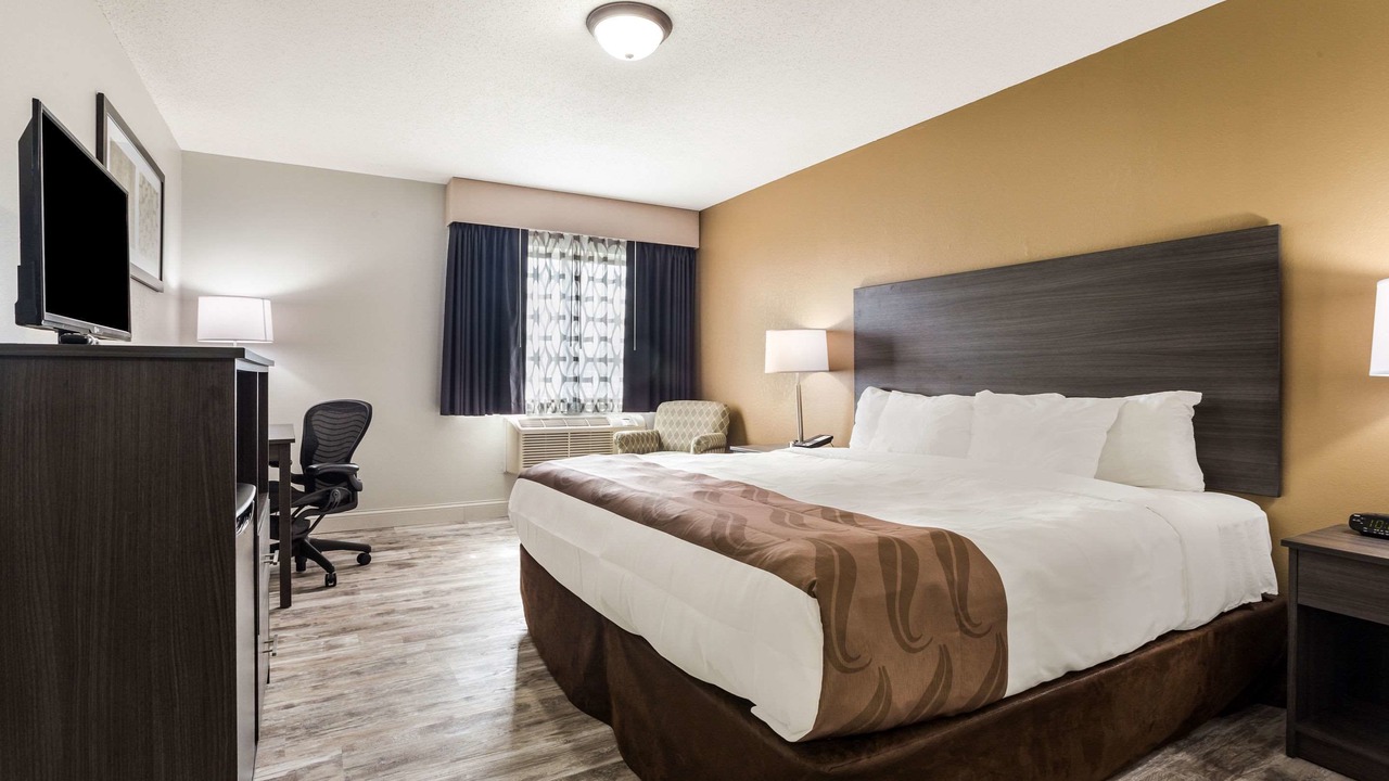 Photo of Bedroom in Clare