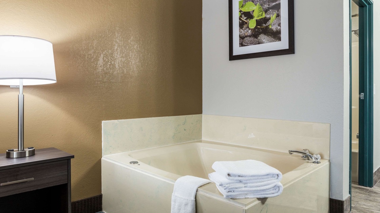 Photo of Bedroom in Clare