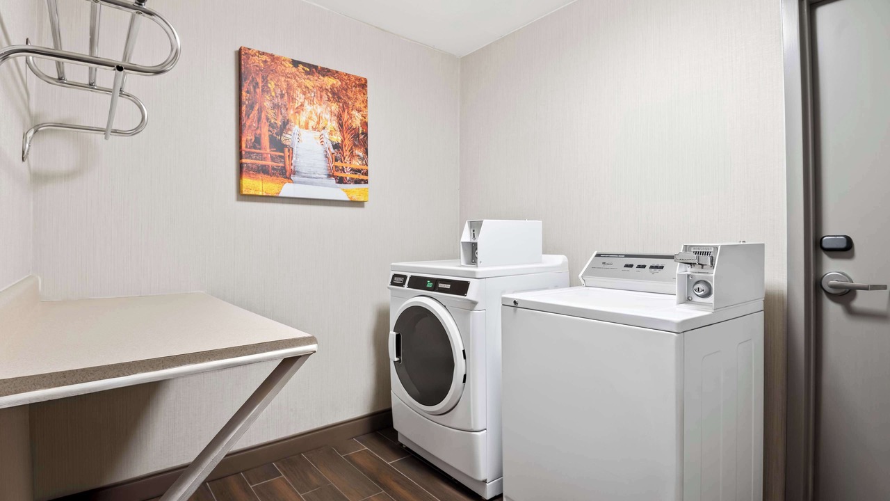 Photo of Bedroom in Plantation Estates
