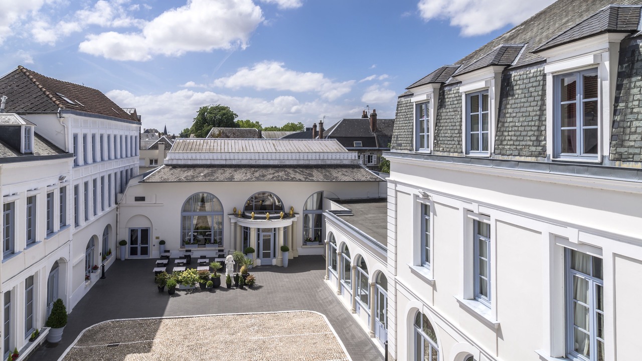 Photo of Buildings in Arras