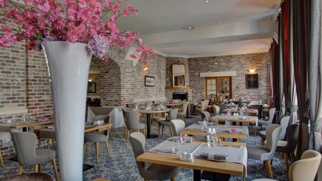 Photo of Others in Arras