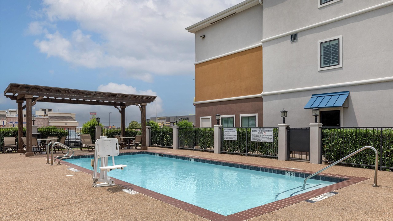 Photo of Outdoor in Denton