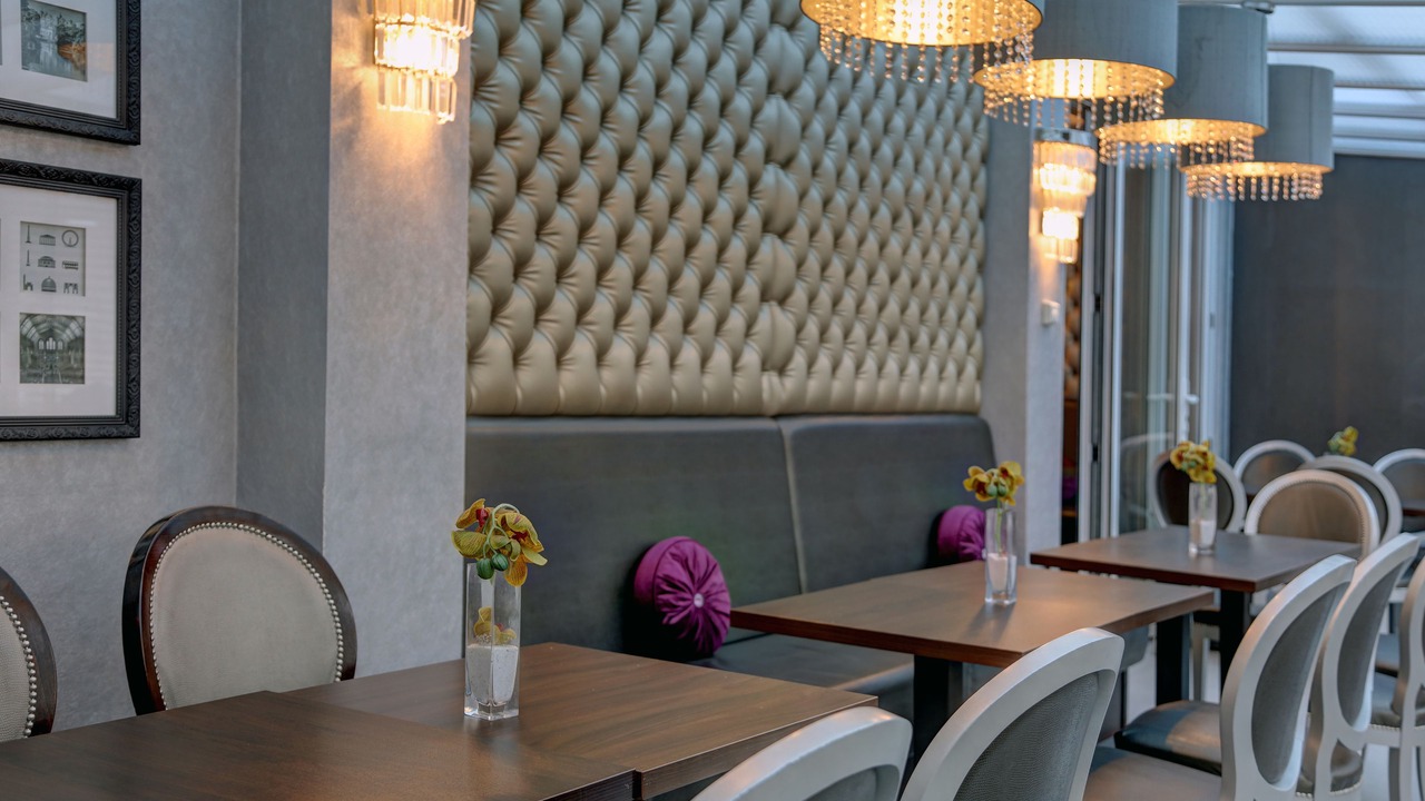 Photo of Others in Chiswick