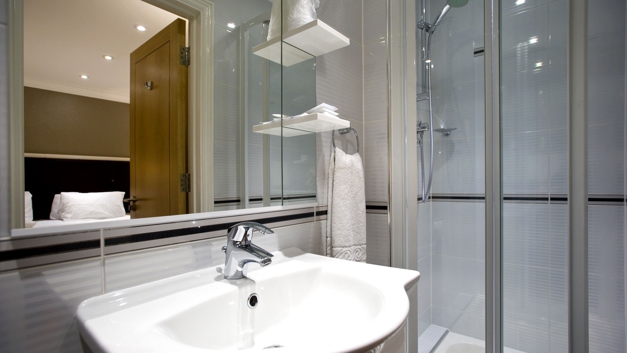 Photo of Others in Chiswick