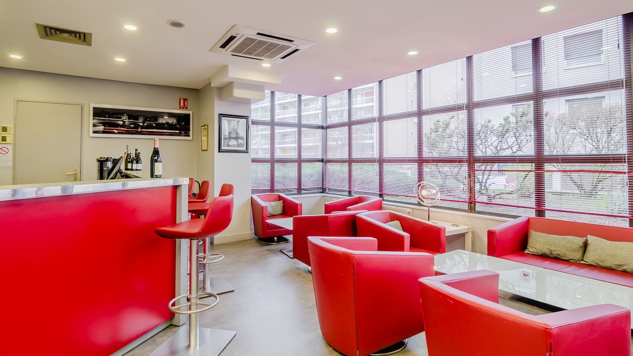 Photo of Others in Cergy