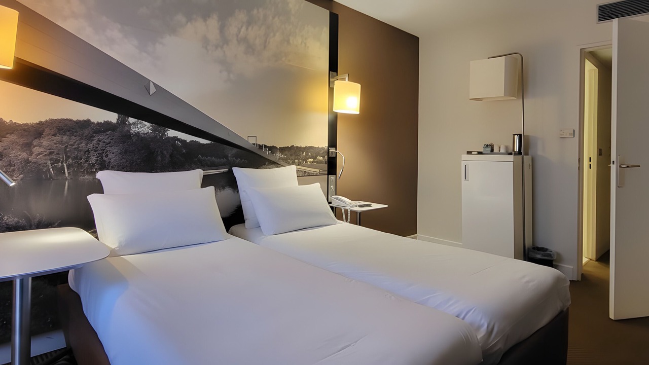 Photo of Bedroom in Cergy