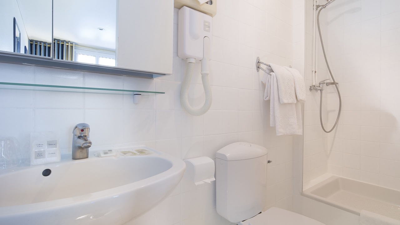 Photo of Bathroom in Deauville City Centre