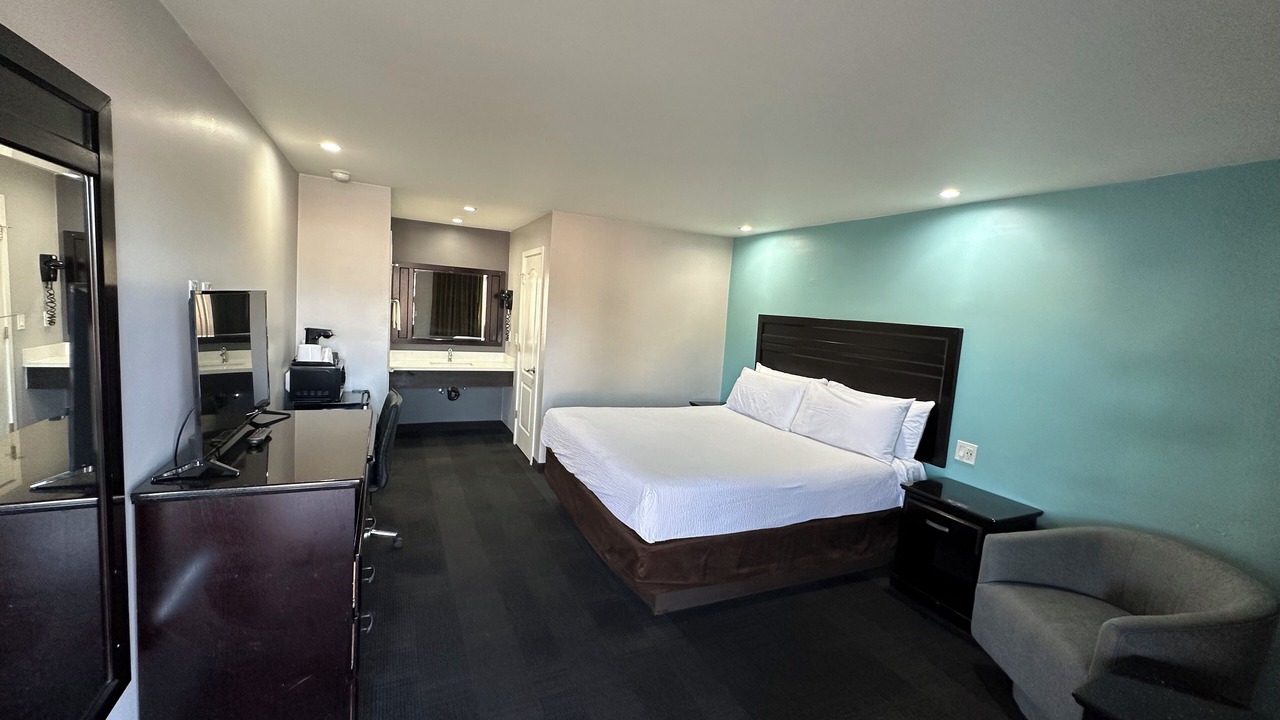 Photo of Bedroom in Oroville