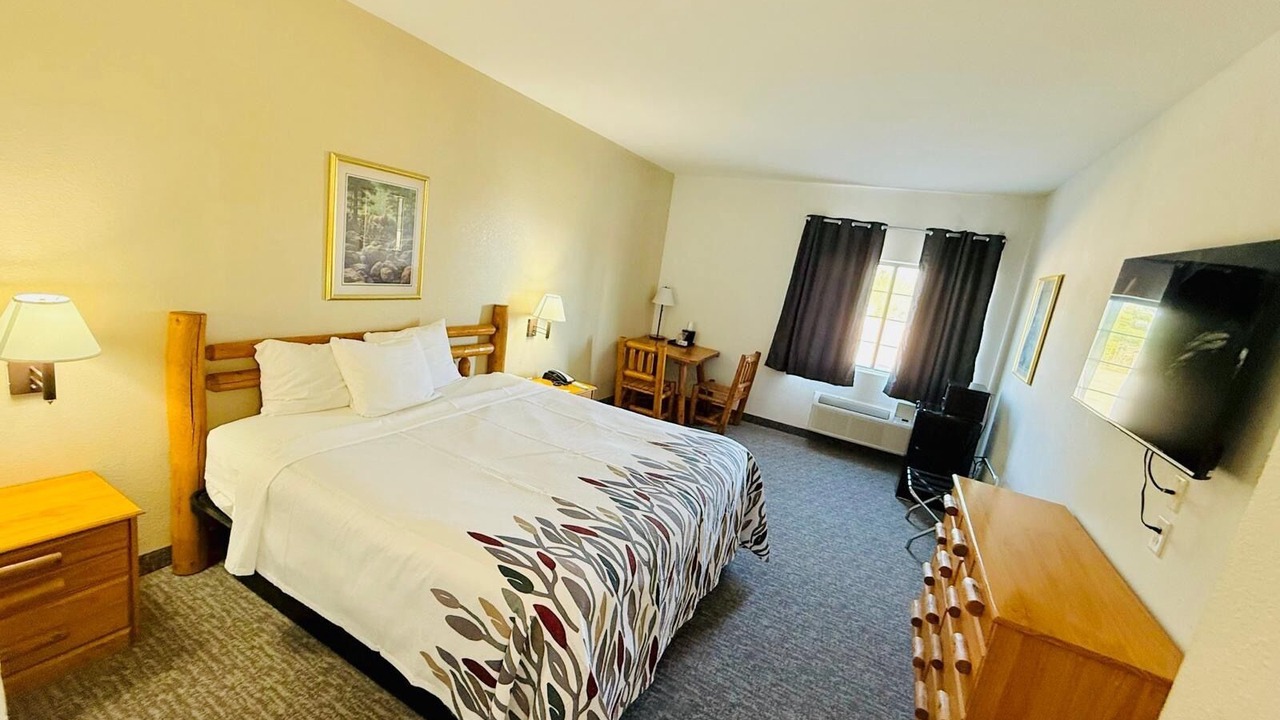 Photo of Others in New Florence