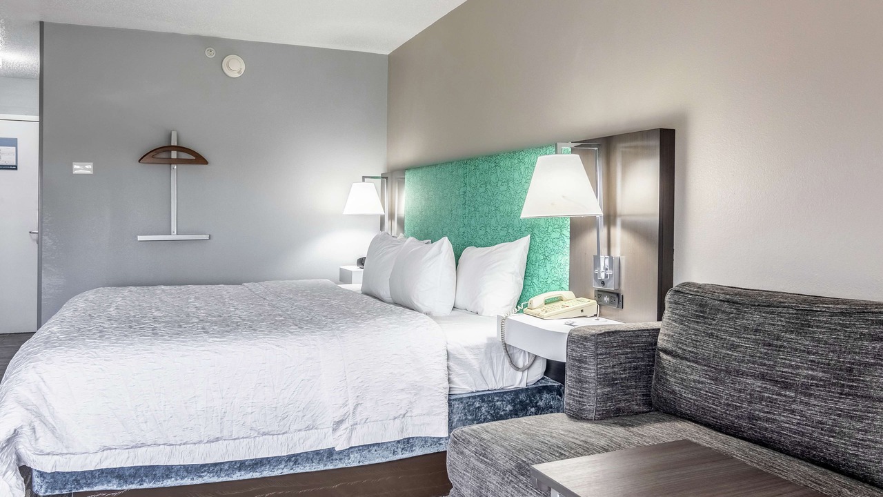 Photo of Bedroom in Youngstown
