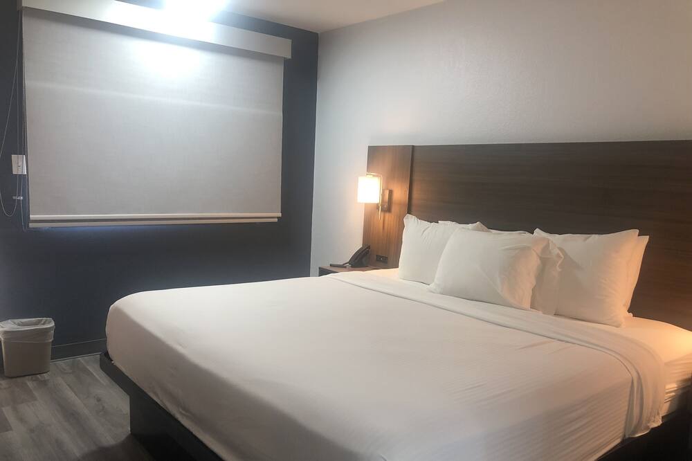 Photo of Bedroom in Southside