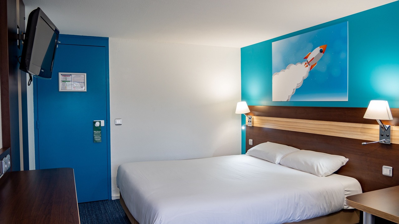 Photo of Bedroom in Les Mureaux