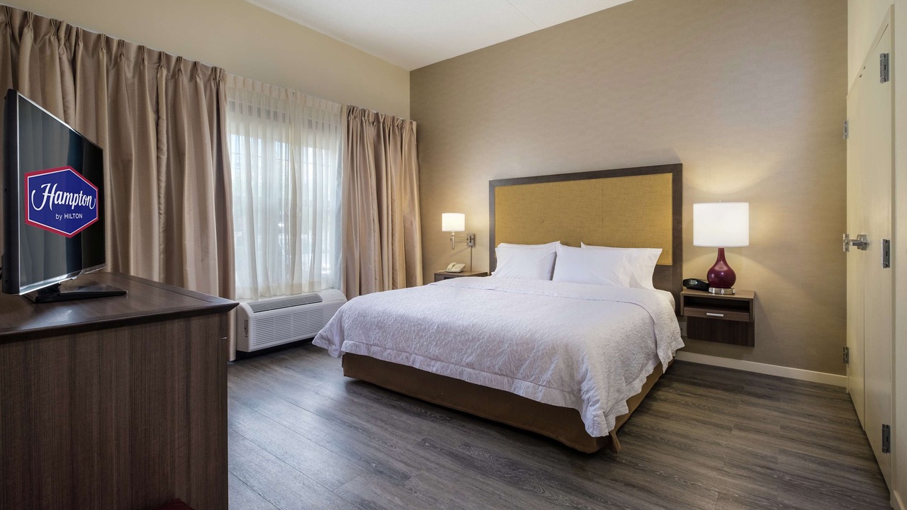 Photo of Bedroom in Waterville