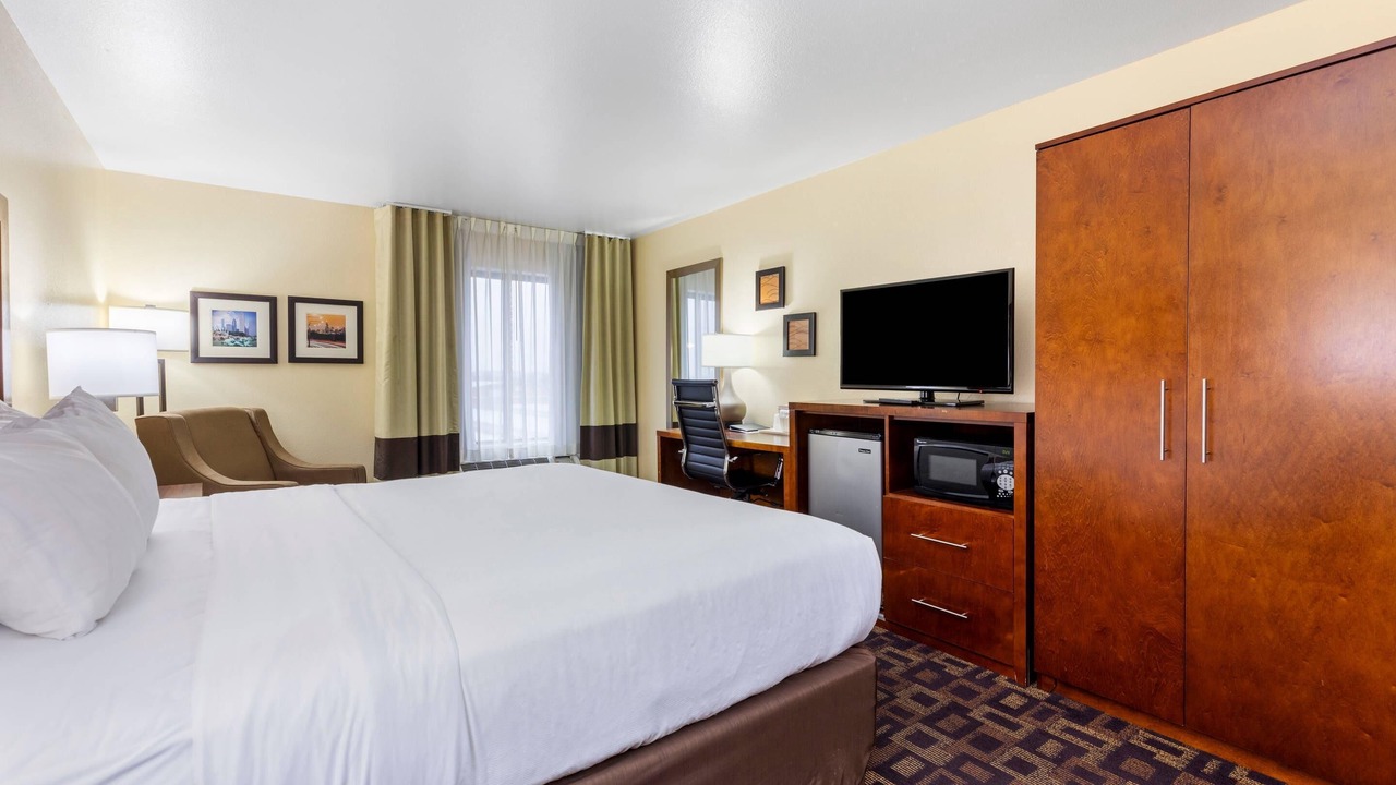 Photo of Bedroom in North Aurora