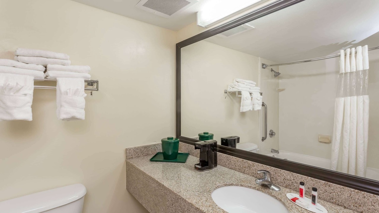Photo of Bathroom in Biggar