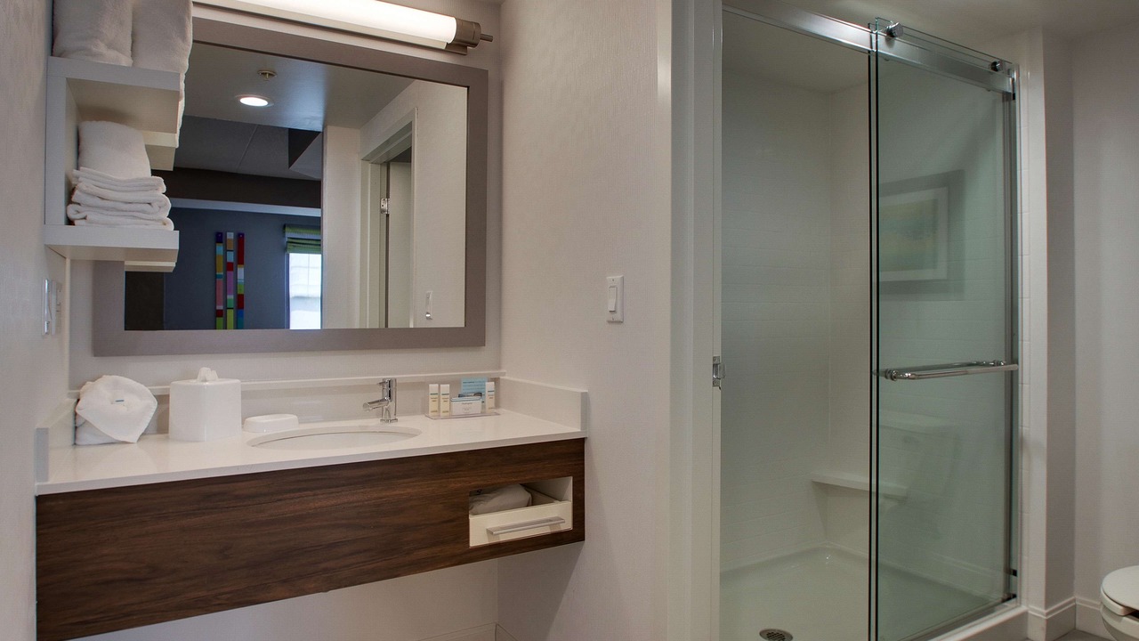 Photo of Others in Aurora