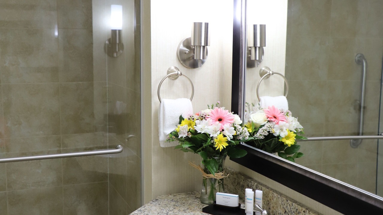 Photo of Bathroom in Music Row