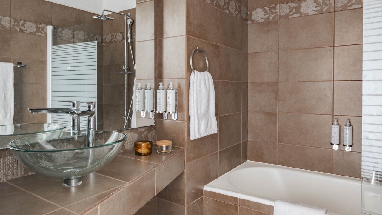 Photo of Bathroom in Cavaliere Beach