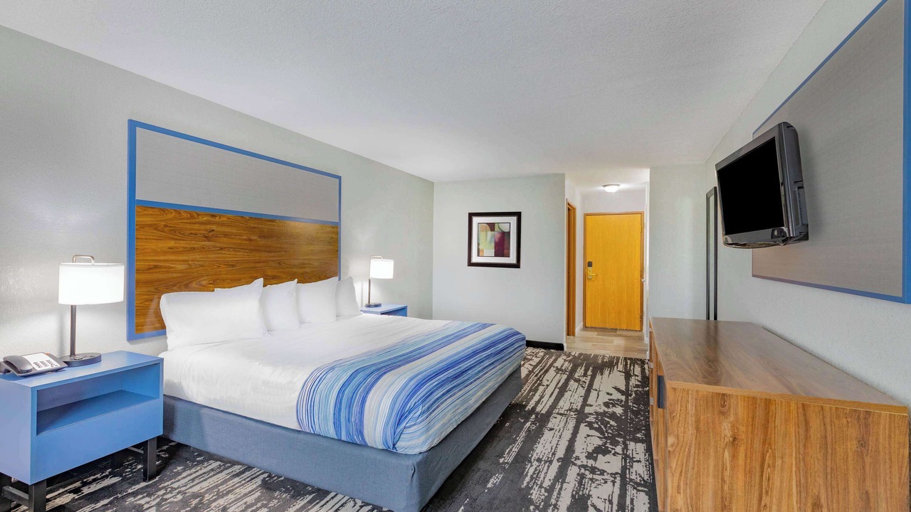 Photo of Bedroom in Pella