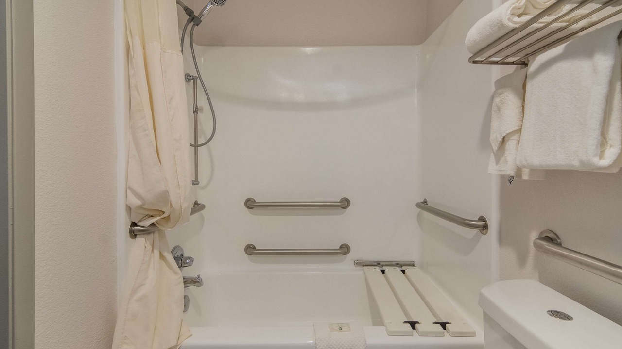 Photo of Bathroom in Bellmead