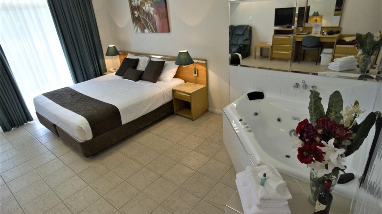 Photo of Others in Singleton