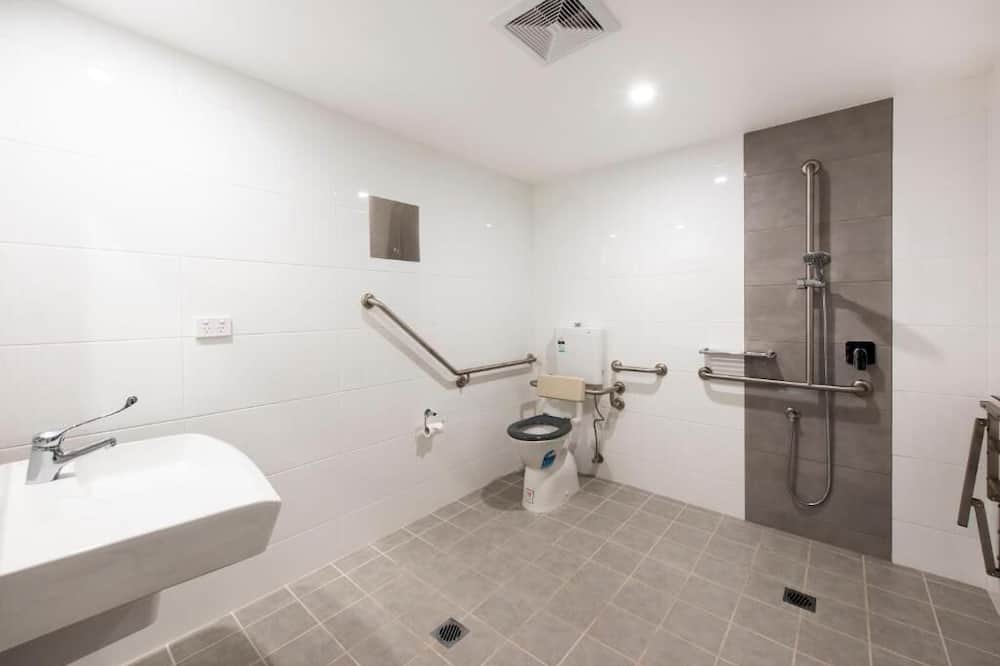 Photo of Bathroom in Central Mudgee