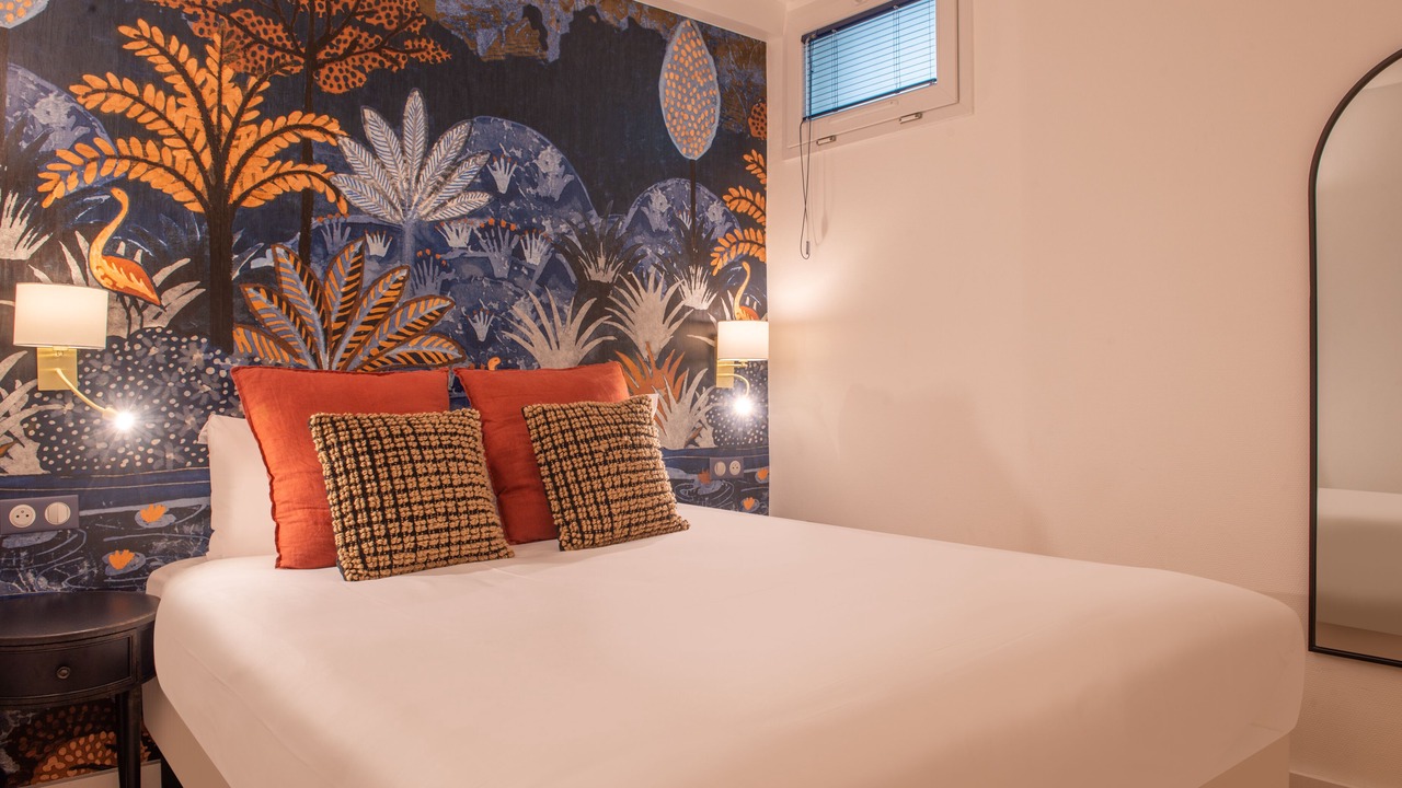 Photo of Others in Grenelle