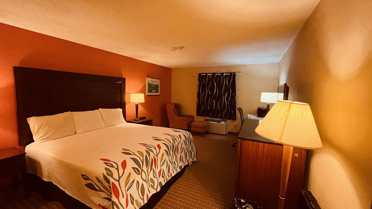 Photo of Bedroom in Parry Sound