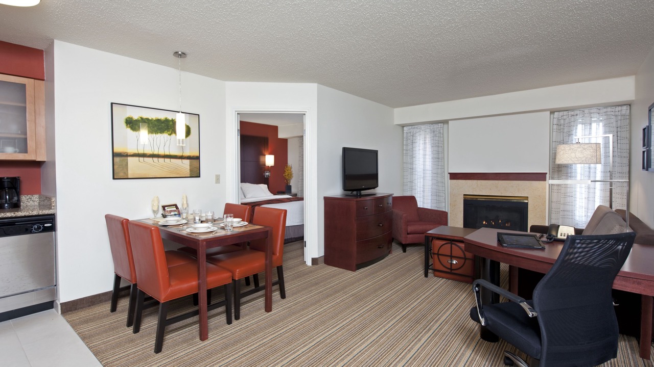Photo of Livingroom in Lansing