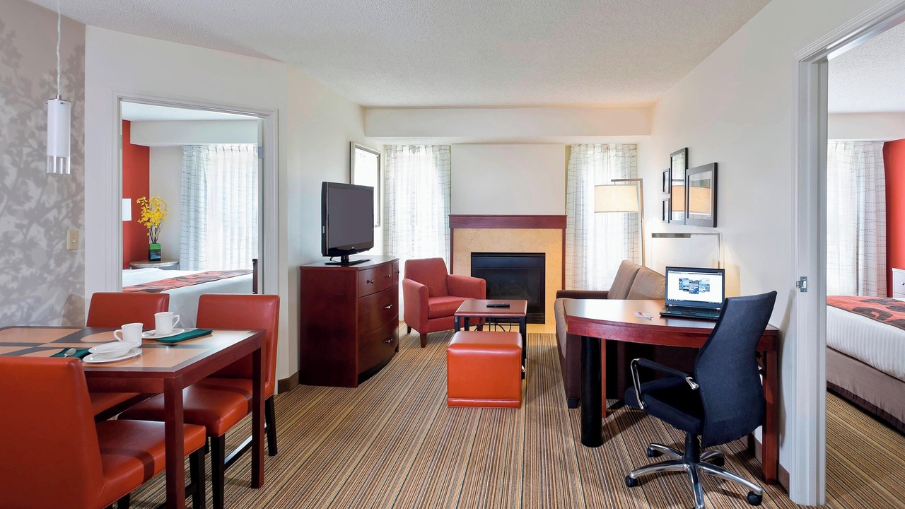 Photo of Livingroom in Lansing