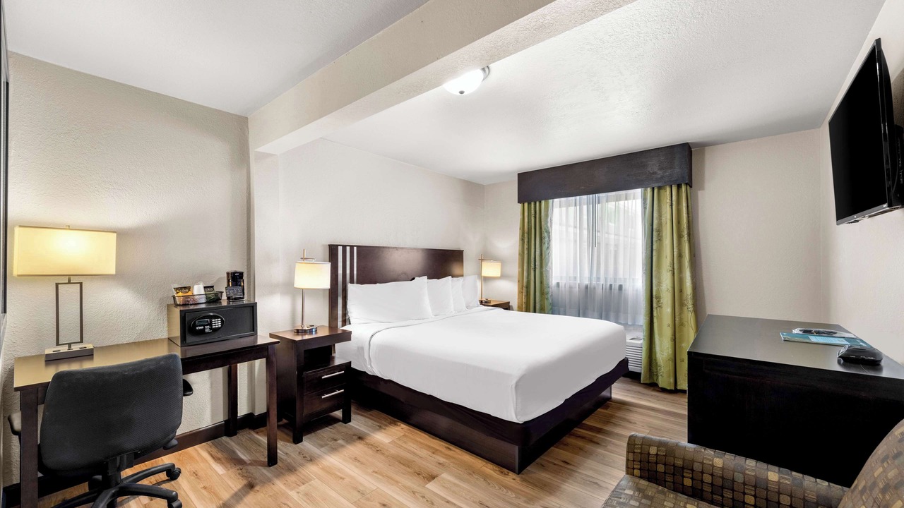 Photo of Bedroom in Harvey