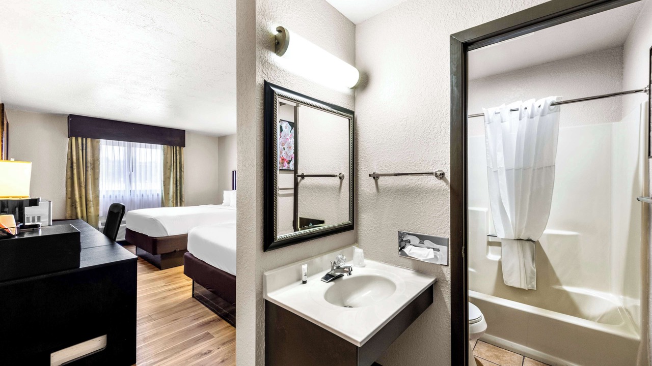 Photo of Bedroom in Harvey