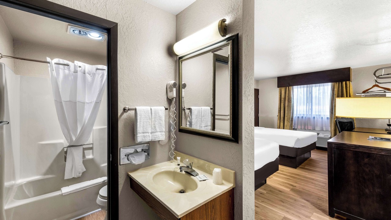 Photo of Bathroom in Harvey