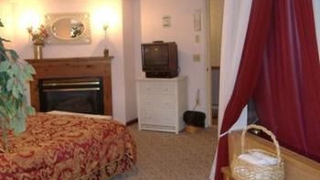 Photo of Others in Fiskdale