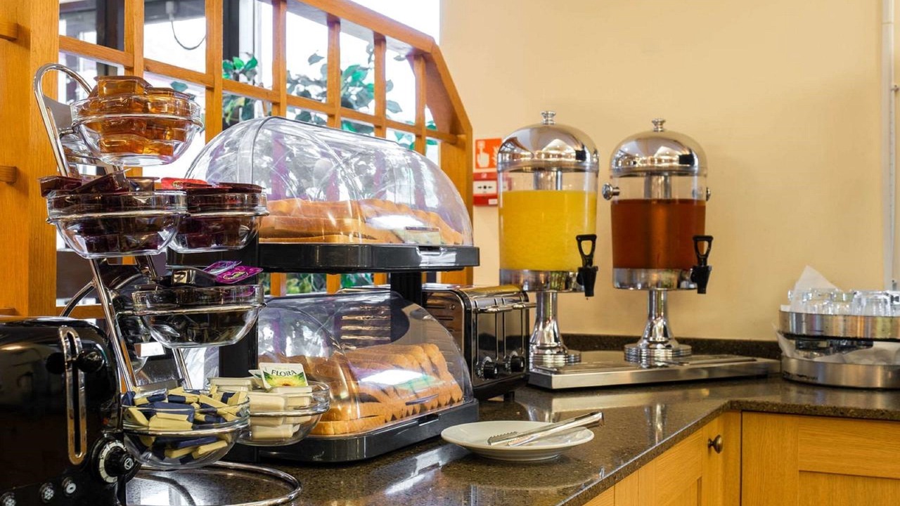 Photo of Others in Ford